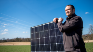 Zijn zonnepanelen en opslagbatterijen nuttig voor mijn bedrijf? - Vraag & Antwoord - Alrasol
