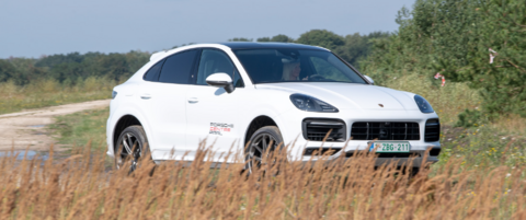 Porsche_Cayenne