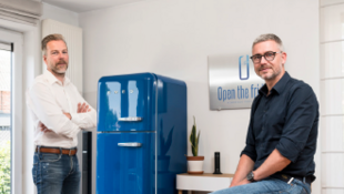 Wanneer plannen kinderspel wordt - Testimonial - InviteDesk - Open the fridge