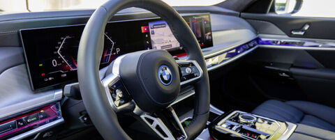 Detest_BMW_i7_xDrive_60