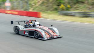 Zalig zoeven in Zolder - De Test - Radical SR3