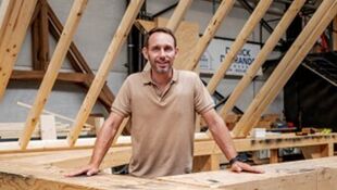 Vakmanschap in de vingers, hout in het hart - Bedrijfsprofiel - Houtconstructie Desmyter