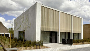 Esthetiek en prefab verenigd in kleinschalig kantoorgebouw - Gemaackt - Willy Naessens Industriebouw