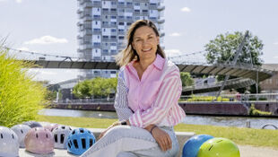 Lien Degrauwe - Stercke vrouw - SWIVVLE