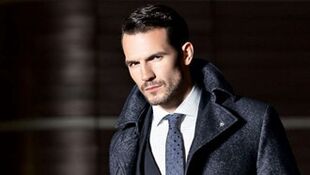 Alles uit de (kleer)kast voor jouw kostuum op maat. - Bedrijfsprofiel - Suits and Moore