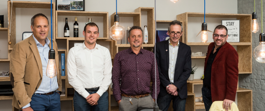 Tom_Geldof_Asfo_Thierry_Persoons_Allocking_Gust_Dierckx_DNCS_Stijn_Van_Dingen.png Tom_Geldof_Asfo_Thierry_Persoons_Allocking_Gust_Dierckx_DNCS_Stijn_Van_Dingen.png