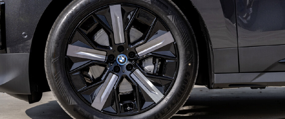 BMW_xi40