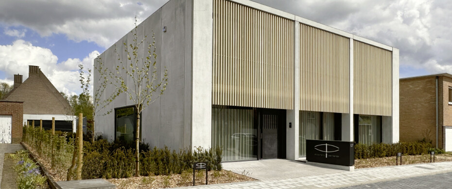 Esthetiek en prefab verenigd in kleinschalig kantoorgebouw