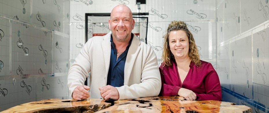 VERGADERTAFELS MET EEN VERHAAL