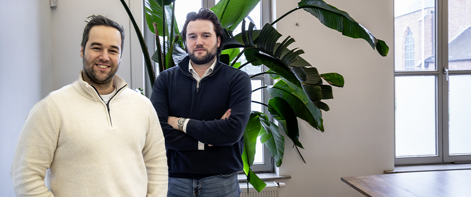 Wat is het grootste verschil tussen een kmo en een internationaal bedrijf om voor te ontwerpen?