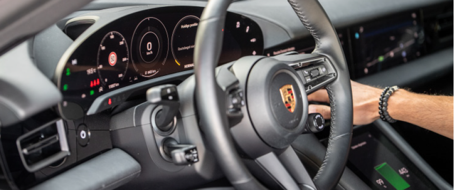 Porsche_Taycan_4S_Anthony_Kumpen Porsche_Taycan_4S_Anthony_Kumpen
