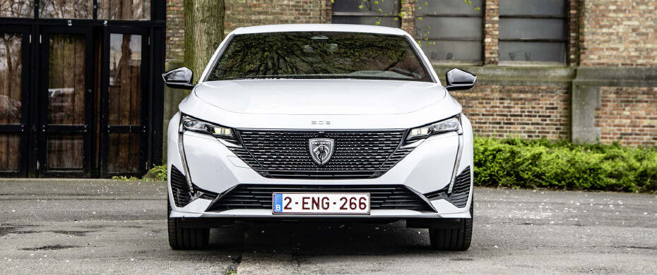 peugeot-e-308
